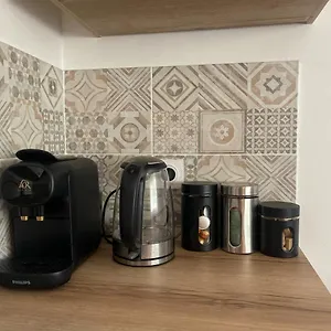 Appartement Au Calme Proche Centre-ville, Renove Avec Equipements Neufs Et Parking Prive, Gap
